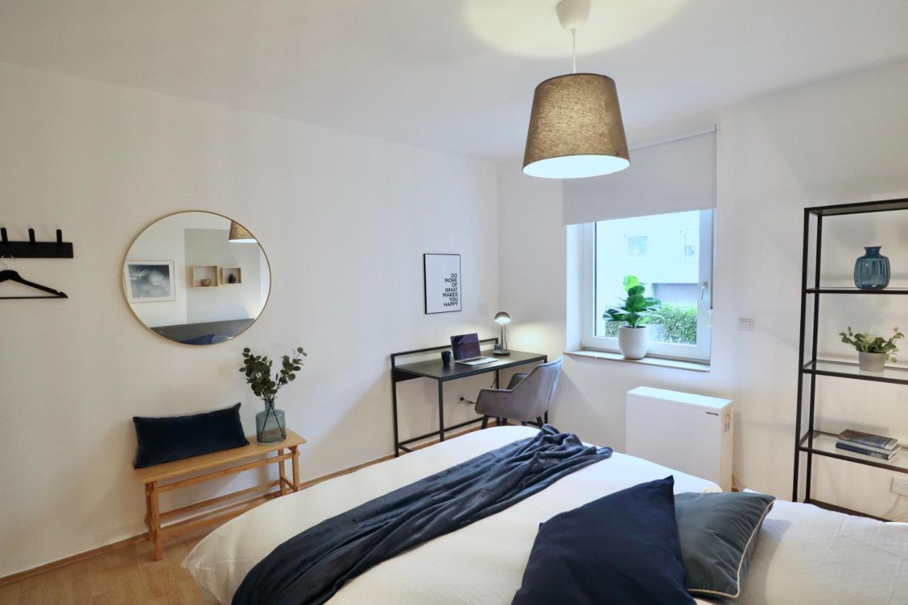 Sapphire Apartment: Free Parking + Netflix + Bathtub 에센 외부 사진