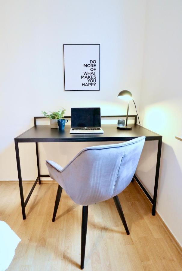 Sapphire Apartment: Free Parking + Netflix + Bathtub 에센 외부 사진