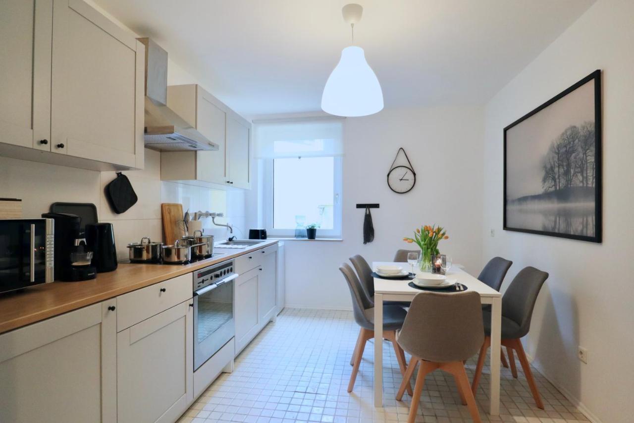 Sapphire Apartment: Free Parking + Netflix + Bathtub 에센 외부 사진