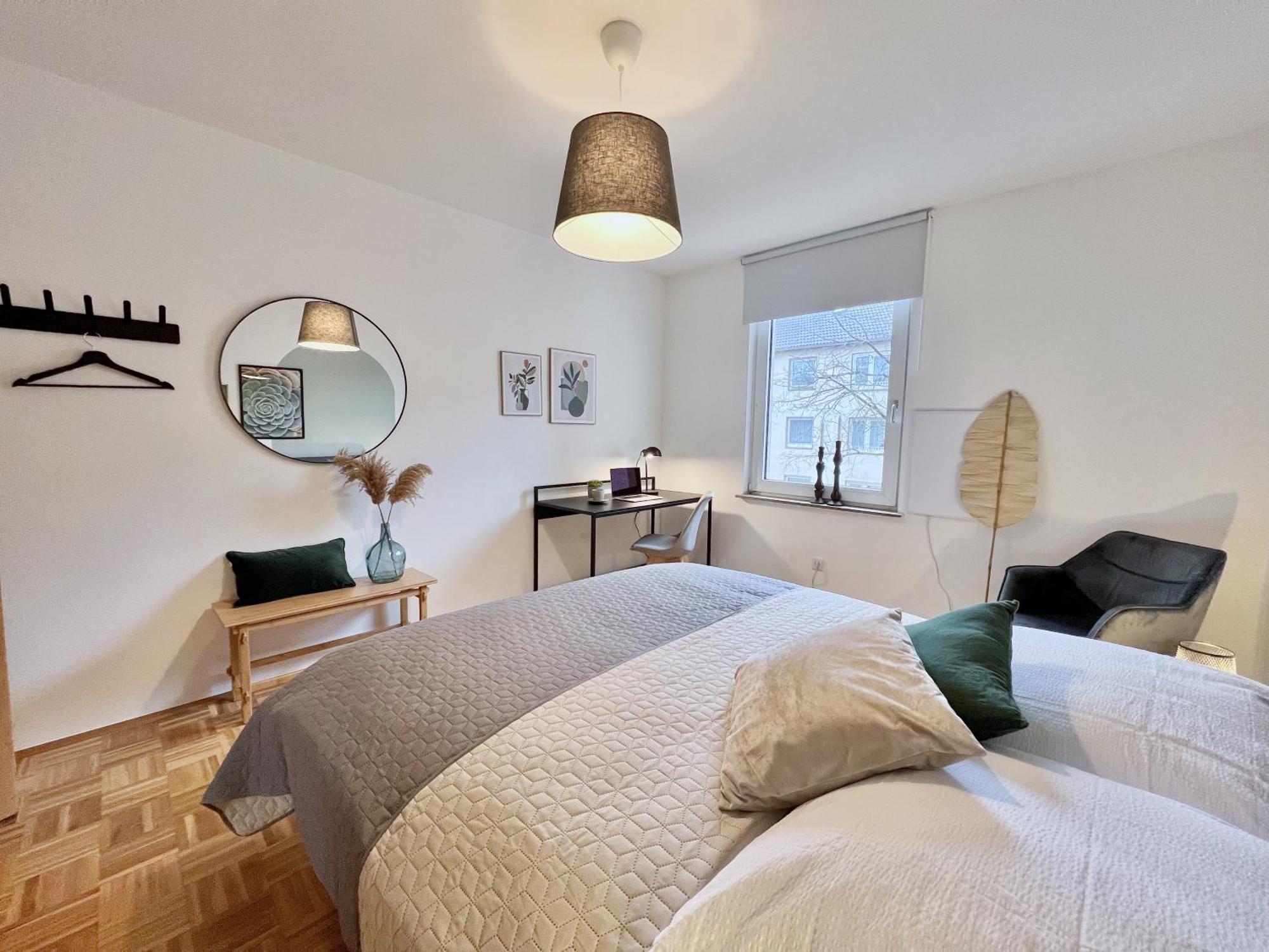Sapphire Apartment: Free Parking + Netflix + Bathtub 에센 외부 사진