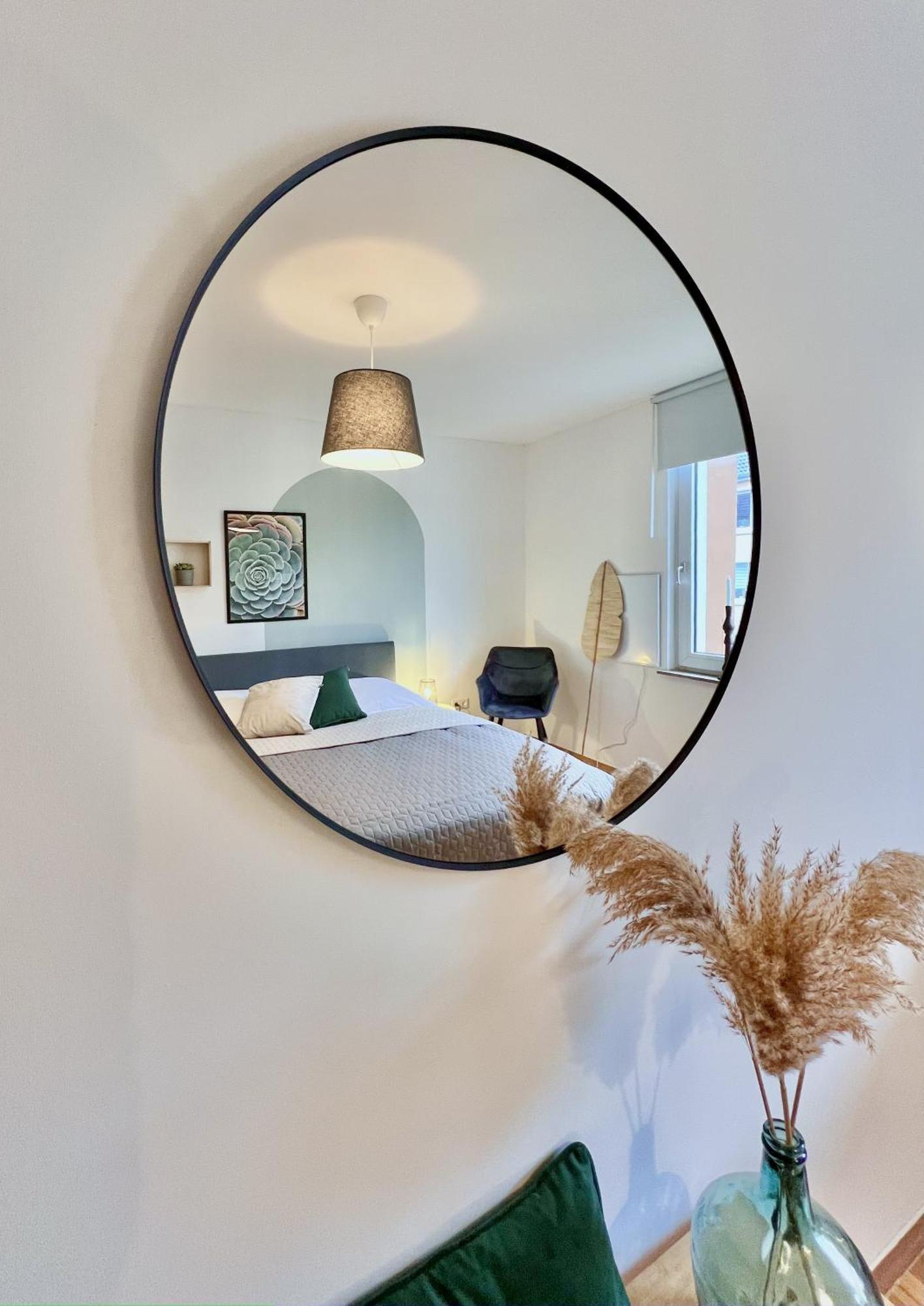 Sapphire Apartment: Free Parking + Netflix + Bathtub 에센 외부 사진